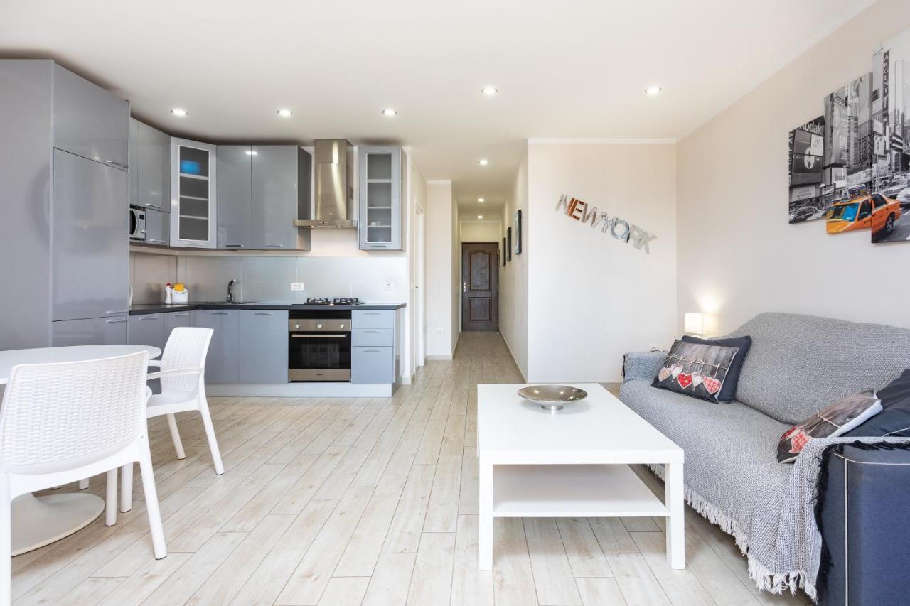 Soleado Apartamento Vistas Al Mar Los Cristianos Los Cristianos  Eksteriør billede
